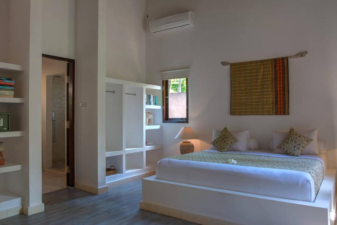 บีช วิลลา ลมบก Villa Tanjung  ภายนอก รูปภาพ