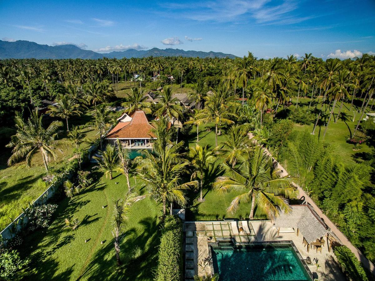 บีช วิลลา ลมบก Villa Tanjung  ภายนอก รูปภาพ